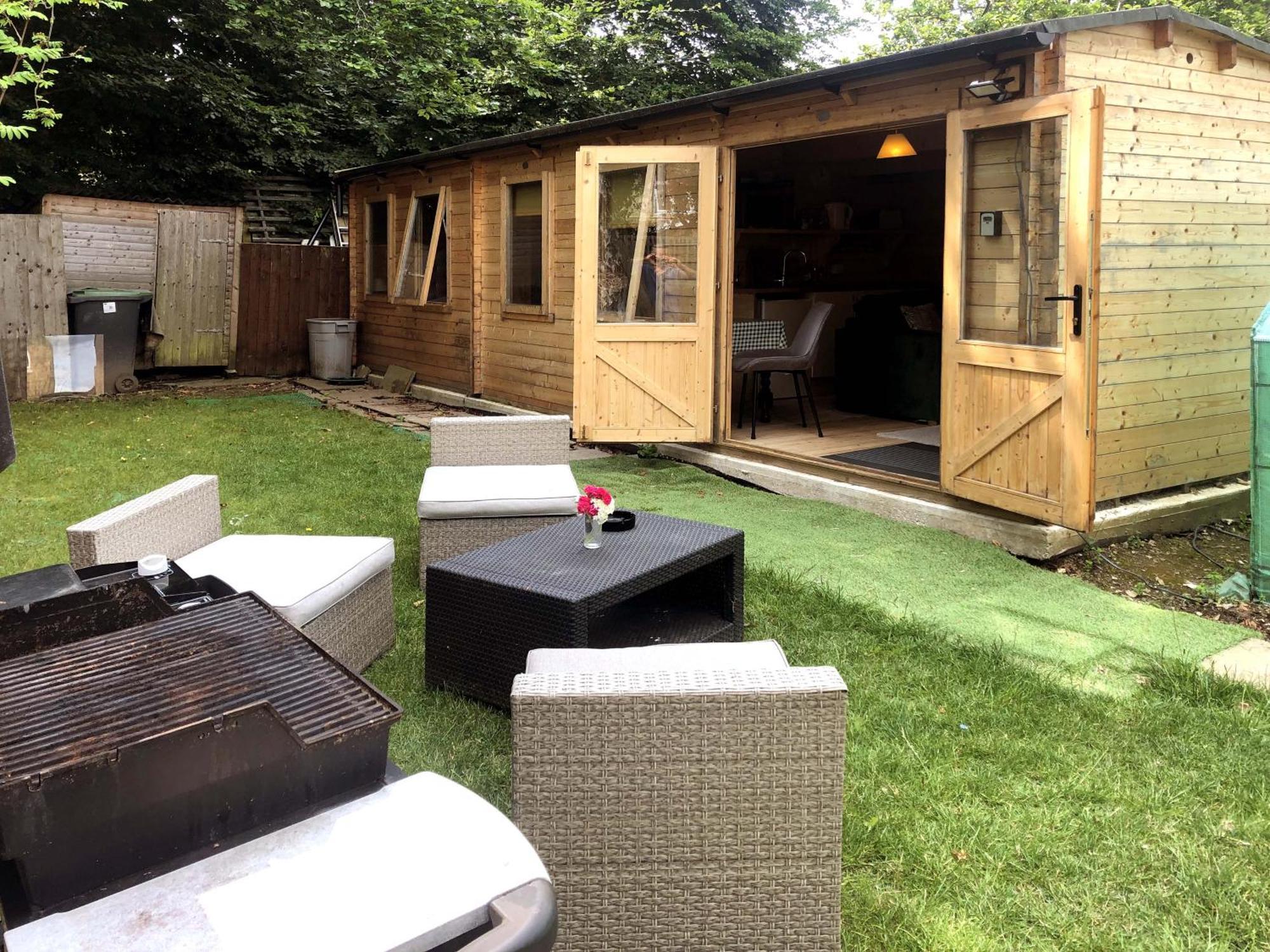 Cosy Garden Log Cabin Salisbury Kültér fotó